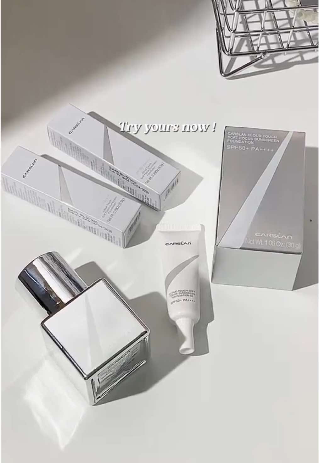Korang please la try Carslan punya sunscreen foundation ni sumpah best gilaa😭 rasa mcm hydrated sgt bila pakaai finishing die mmg lurvee  #carslan #carslancosmetics #sunscreenfoundation #foundationreview 