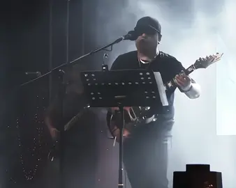 আজ কবিতা অন্য কারো😭💔🚫 আয়ু বাচ্চু কনসার্ট  #আয়ুব_বাচ্চু #আয়ুব_বাচ্চু_ফ্যান #জেমস_গুরু #জেমস #duet #brand #music #bdtiktokofficial 