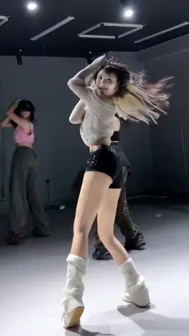 기럭지 장난 아니다...♡ #댄스 #댄스커버 #댄스파티 #dance #dancer #맞팔 #선팔 #팔로우 #좋아요 #좋아요❤️ 