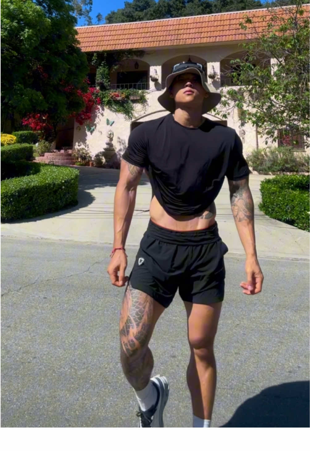 Beautiful run this morning☀️ #run #Running #runner #workout #life #Lifestyle #MentalHealth #daily #new #morning #Fitness #nature #healthy #cardio #body #bodybuilding #aesthetic #tattoo #legs #losangeles #california #motivation #asian #korean #viral #trending #explore #foryoupage 