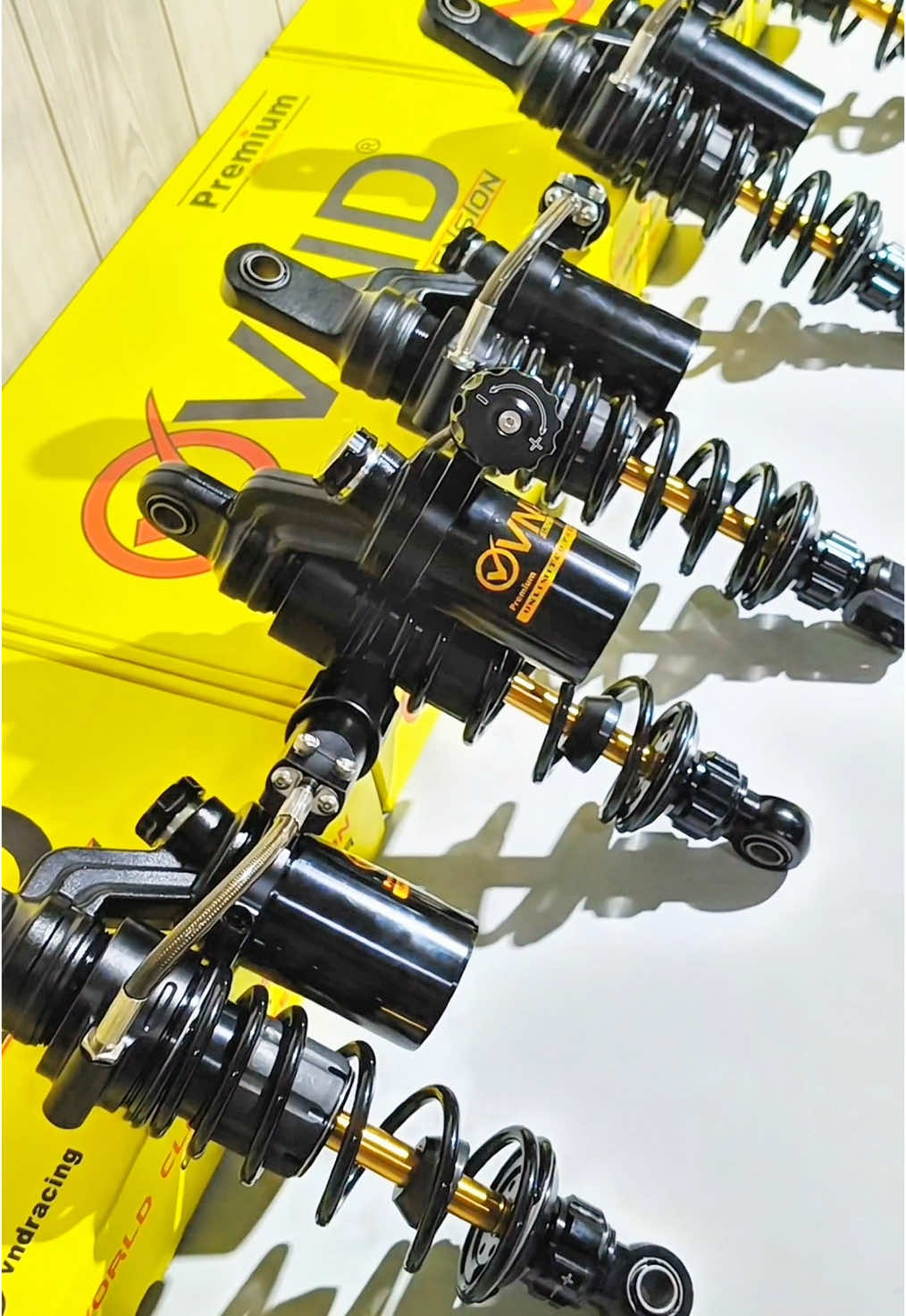 TELAH READY!! SHOCKBREAKER VND EXTREME V2 | Fungsi: Hydraulic Preload, Rebound & Kompresi Harga Resmi mulai dari: Mio 305mm Rp 1.650.000++ Vario 125 330mm Rp 1.650.000++ Aerox 155 305mm Rp 2.550.000++ 280mm Rp 2.550.000++ 320mm Rp 2.550.000++ Dibawah harga resmi produk tidak bergaransi resmi dari VND. Dapatkan produk VND di VND Official Shop/ Reseller Terpercaya #vnd #vndracing #shockvnd #shockbreakervnd #shockvndmio #shockvndvario #shockvndaerox #shockvndjupiter #shockvndf1zr #shockvndvega #shockvndrxk #shockvndrxking #shockvndgl #shockvndtiger #shockvndmegapro #shockvndcb #shockvnd280mm #shockvnd320mm #shockmio #shockvario #shockaerox #shockjupiter #shockf1zr #shockvega #shockrxk #shockrxking #shockgl #shocktiger #shockmegapro #shockcb