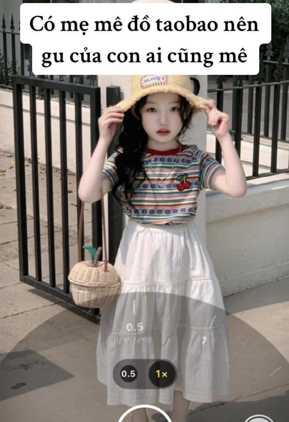 Bảo sao ai cũng mê gu của con #thoitrangtreem #doxinhbegai #outfitideas #outfit #begai #himkids #quanaotreem #doxinhchobe #vaychobe #quanaochobe #quanaoquangchau #viral #CapCut #xuhuongtiktok2025 
