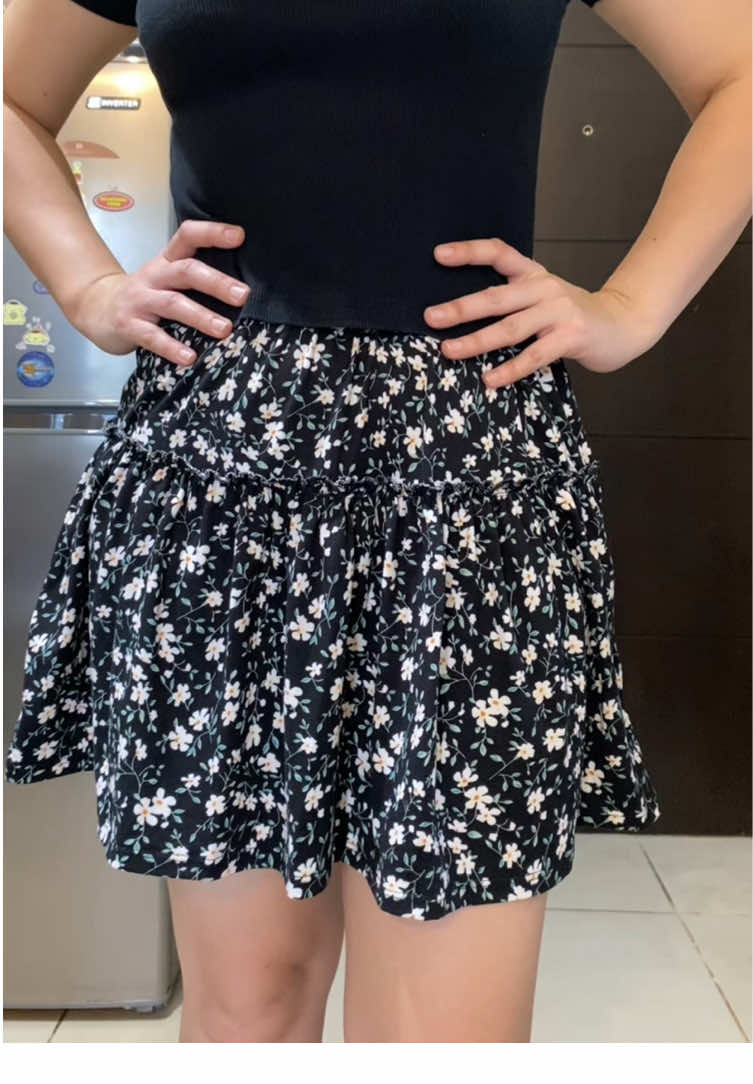 Layered mini skirt :) #skirtoutfits #skirtrecommendations #miniskirtoutfit #floraldesign #floral #xybca #fypage 