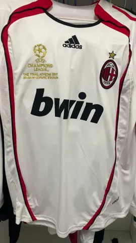 The AC Milan 2006-07 Champions League final version of Kaka's long and short-sleeved jersey#footballjersey #kaka 