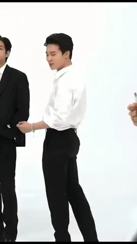 very handsome😘 #jimin #parkjimin #jiminbts #jiminie #jiminshi #bts #btsarmy #bts_official_bighit #fyp #fypp 