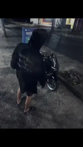 #fotolive #hoodiereflektif #nyala #hoodiekece #hitam #fyp #foryou #masukberanda 