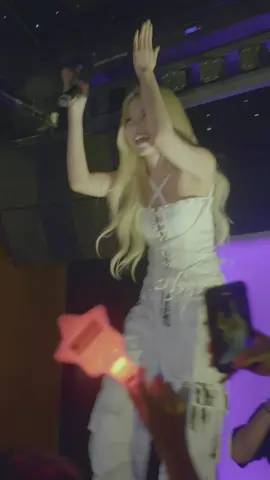 Xính gai hey hey 🤘🤘 #weekndhanoi #cuoituanvuive #dance #heyhey 