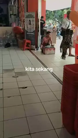 zaman hp merubah segalanya #nostalgia #zamandulu #zamansekarang #90s 