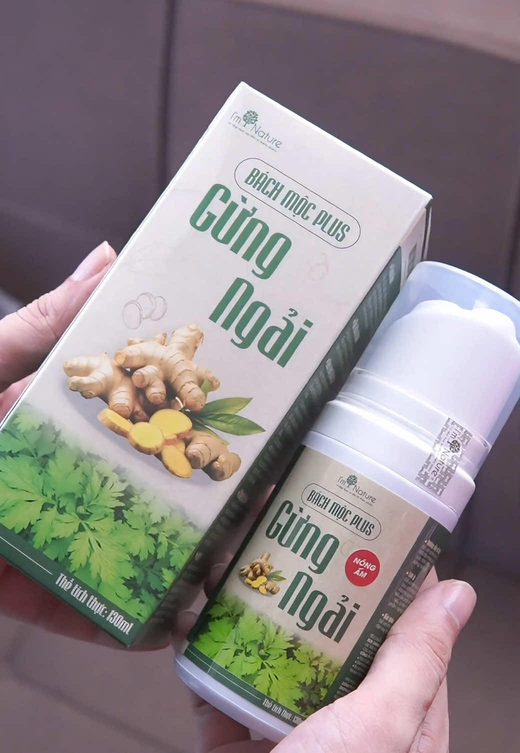 Con lăn thảo mộc Gừng Ngải này lợi hại lắm nha. #bachmocplus #daucovaigay #conlanmassage #conlangungngai.