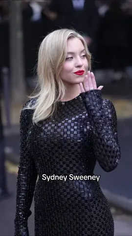 #sydneysweeney #foryoupage #forupage #cassiehoward #fyp #getthisviral #viral #model #celebrity #model #fashion #hot #sydney #hollywoodactress #sydneysweeneyedit        