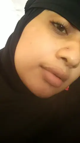 خليك قريب مني #