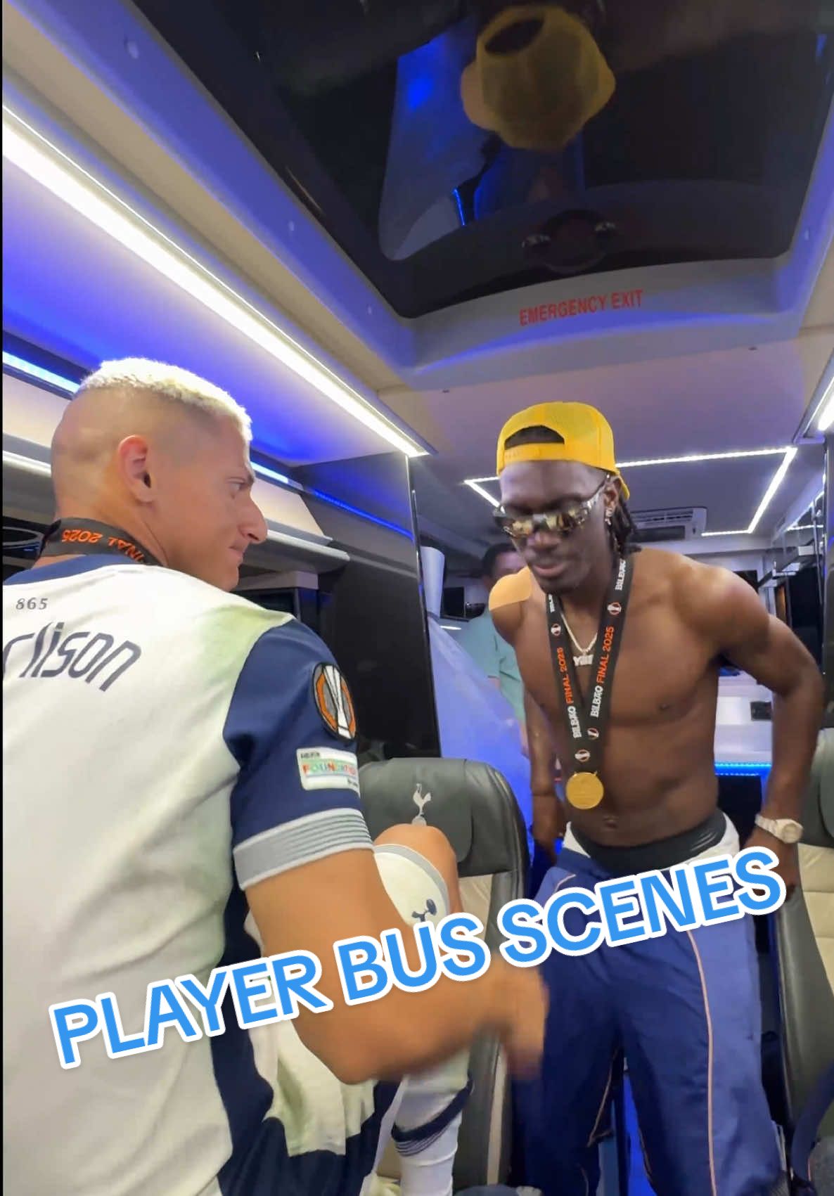 There’s unreal vibes… then there’s Yves Bissouma vibes 🔊😁