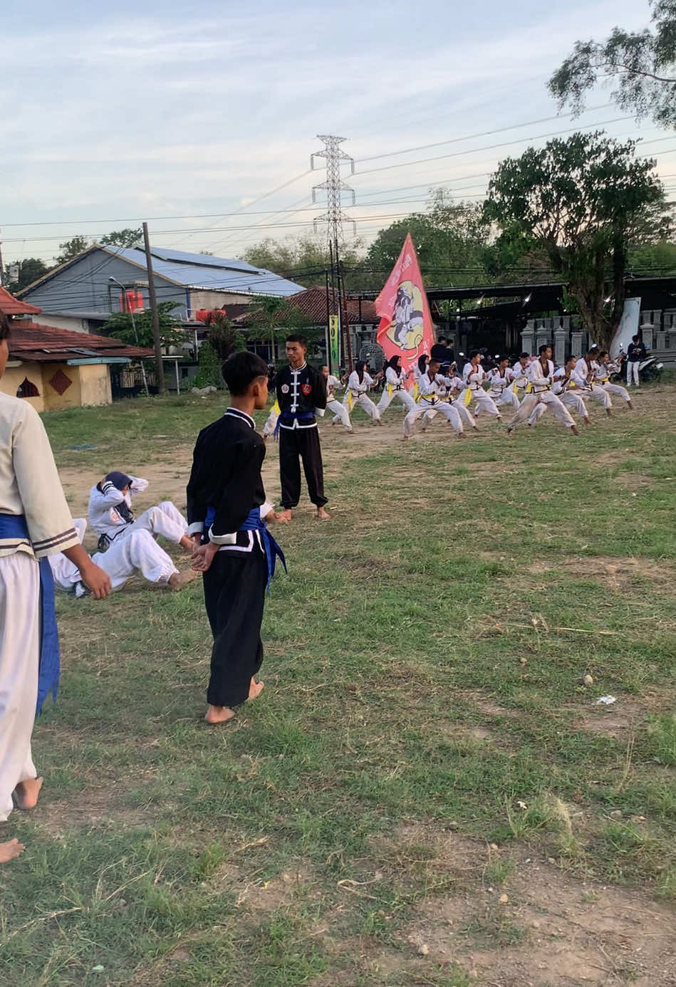 Pembuatan Lapangan Mini Bisa Dipakai Setiap Hari  #fyp #fypage #fyppppppppppppppppppppppp #fypシ゚ #kades #kadesviral #kadesmuda #kadesmusuk #boyolali #boyolali24jam #desamusuk #kecamatanmusuk #lapangan 