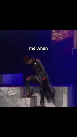 morgana coming over to comfort him aww 😭😭 #jokerpersona5 #renamamiya #persona5 #persona #fyp 