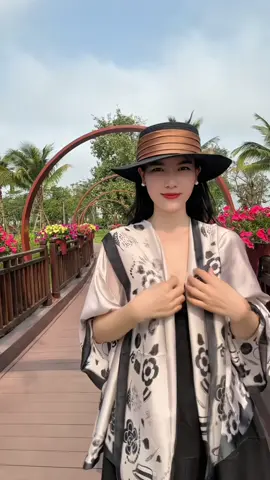 Khăn choàng xinh#khandibien #khanluachoang #khanlua90x180 #CerealCerdik 