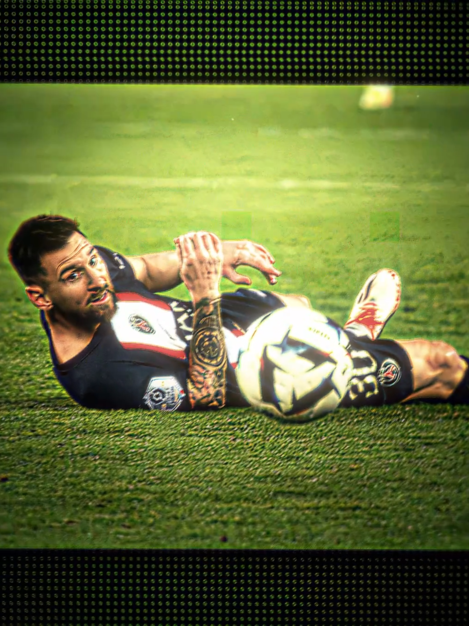 Sliding Pass by the Goat 🐐🔥🤯 . . . #messi #messi_king #messi10 #leomessi #lionelmessi #psg #football #footballtiktok