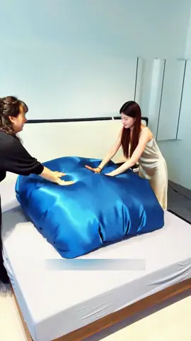 Care about your hair and skin #ntbay #homeup #homeupgrades #satin #satinsheets #satinpillowcase #bed #bedding #beddingsets #beddingdecor #silky #luxury #springtok #sheet #breathable #tiktokshopfinds 