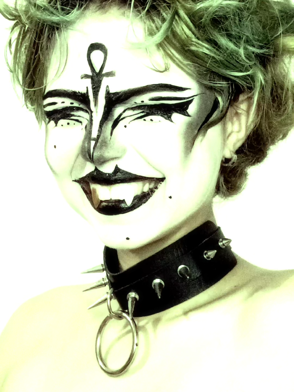 qual a próxima subcultura? #goth #gotica #gothaesthetic #gothoutfit #gothtok #gothmakeup #dark #fy #fyp #viral 