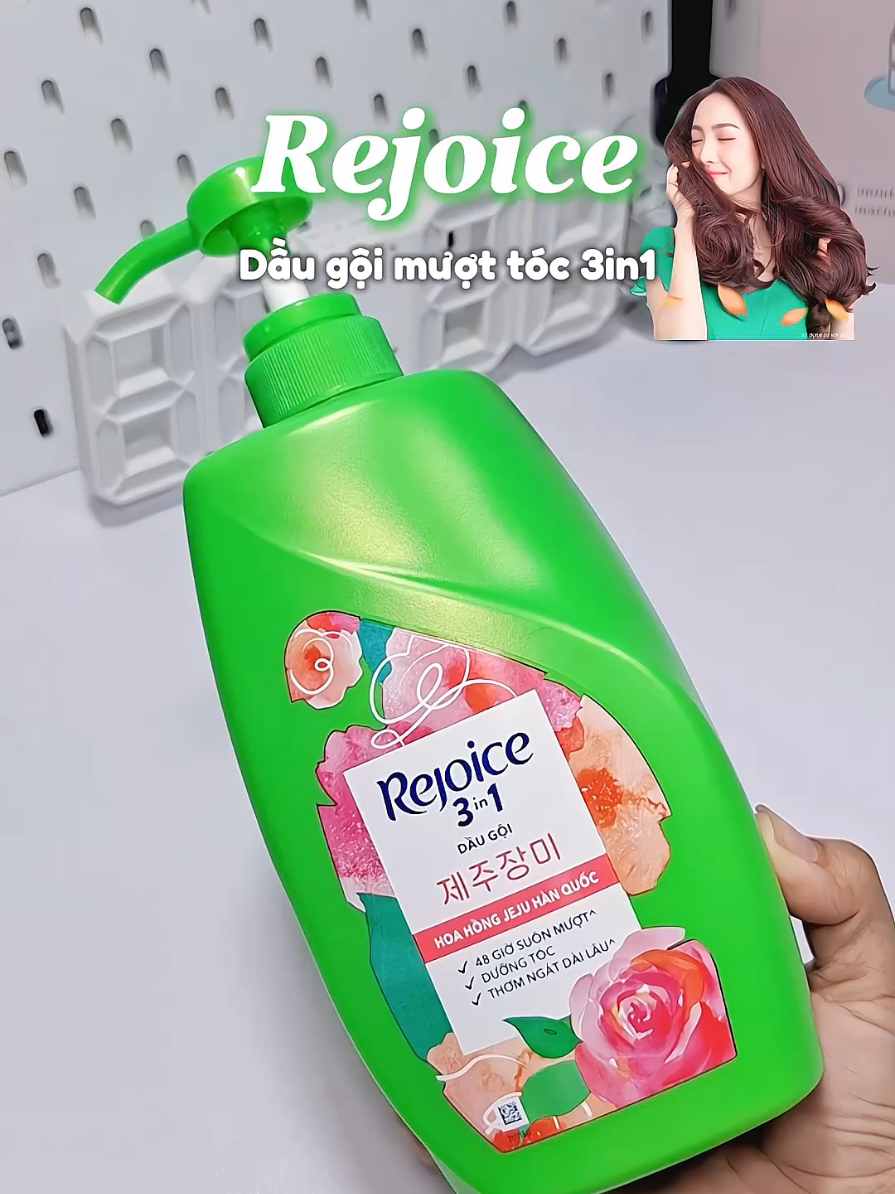 Dầu gội Rejoice siu mượt cho mái tocw bồng bềnh, óng ả ✨️✨️🫧🫧 #rejoice #rejoice3in1 #daugoi #daugoirejoice #tocbongbenh #tocsuonmuot #haircare #reviewlamdep #goclamdep #PGSuperBrandDay #SuperBrandDay #xuhuong #viral #viralvideo #trending #fyp 
