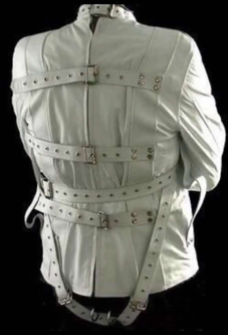 yee #straightjacket #jacket #crazypatients #crazy #me #hospitallife 