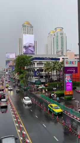 Hello BKK#fordongggggggg #rainingseason💦🌧⛈☔️🥺 #fypシ #bangkok #foryoupage 