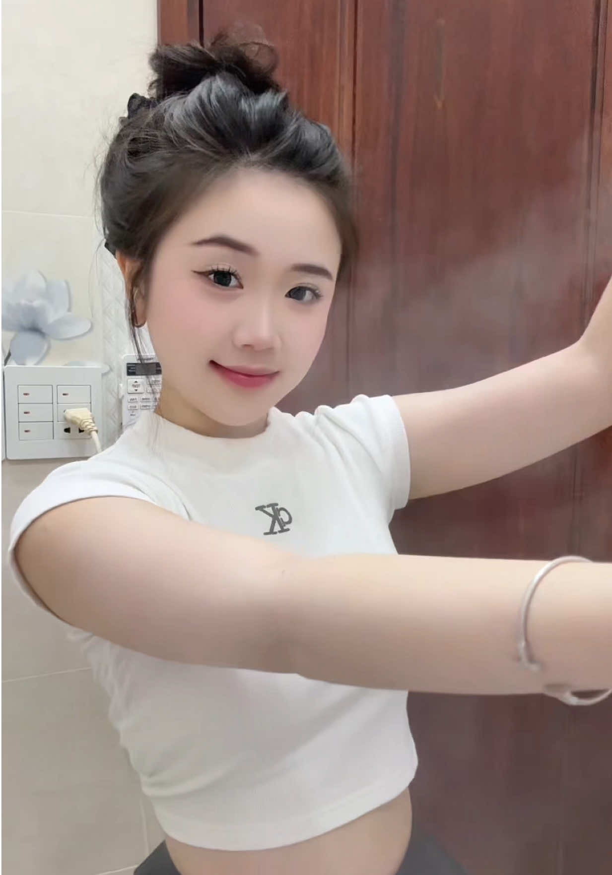 xịt chống nắng nâng tone, chống nước cho mấy nàng đi biển nò 👏🏻🤭👍🏻 #xitchongnang #chốngnắng #trangda #geoskincare