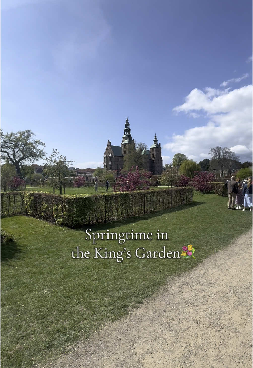 🇩🇰The King's Garden in Copenhagen is Denmark’s oldest royal garden, established in 1606 by King Christian IV as a garden for his summer residence, Rosenborg Castle. 💐This was a perfect spring day spent strolling through the gardens. ⏳Make sure you fit time like this into your trips. Too often, we are rushing around and forget to enjoy the simple things—like walking through a park. ➡️Click the follow button for more travel tips and videos of my adventures throughout Europe. #copenhagen #denmark #solotraveler #solofemaletraveler #thisis40something #traveltips #kingsgarden #rosenborg #rosenborgcastle #springtime #spring #thecopenhagenchapter 