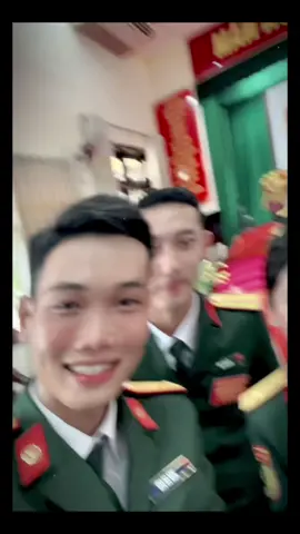 Đọ đồng tiền cùng cô bộ đội xinh đẹp 💁🏻‍♂️@Tiên @Đỗ Nhật Anh  #bodoi2le3🇻🇳 #qdndvn #bodoicuho #yeubodoi #hauphuongvungchac #a50 #a80 