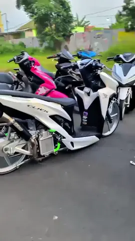 probolinggo serasa thailand #foryou #fanpage #fyp #vario #thailndstyle🇨🇷 #penggunaring17 #disponsori #savering17 #viral #xcyzba #trending 