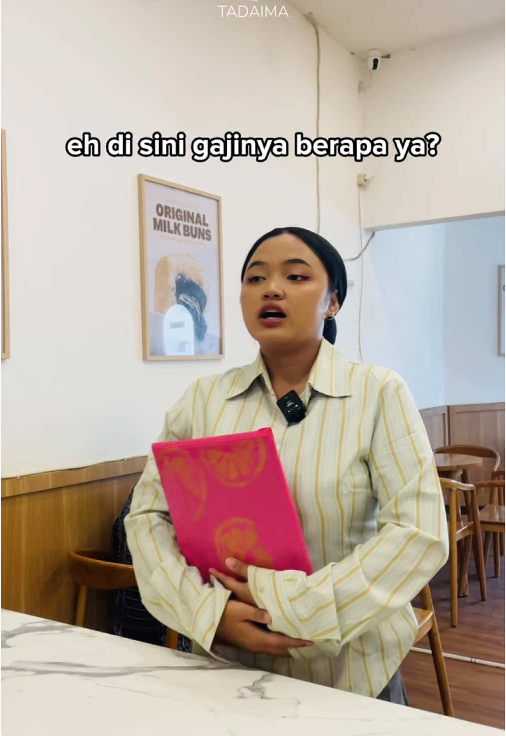 Ada yg mau kerja di Tadaima juga?😊🙏🏻 IB: @redchilli.vtg  Order klik link di bio kita!🥰 untuk lokasi bazaar cek di story kita!😉 Available at: 📍Tadaima Bakehouse Pluit  Jl. Pluit Sakti No.46, Pluit, Kec. Penjaringan, Jkt Utara 📍Tadaima Bakehouse Mall Kota Kasablanka Jl. Raya Casablanca, No. Kav 88, Jakarta Selatan (Di area little tokyo Lantai UG) 📍Tadaima Bakehouse Gading Serpong Ruko North Sorrento No.5, Gading Serpong, Tangerang 📍Menara FIF Jl. Tol TB Simatupang No.Kav 15, Lb. Bulus, Kec. Cilandak, Jkt Selatan (Lokasi di lobby) 📍Lotte Shopping Avenue Jl. Prof. DR. Satrio Kav. 3-5, Karet Kuningan, Kecamatan Setiabudi, Jakarta (Lantai 4, samping yoshinoya) 📍Baywalk Mall Jl. Pluit Karang Ayu Barat Blok B.1 Utara, RT.20/RW.2, Pluit, Kec. Penjaringan, Jkt Utara (Lokasi di lantai G, depan farmers market) 📍Jakarta Mori Tower (Lantai 13) Jl. Jenderal Sudirman No.Kav 40-41, RT.9/RW.1, Bend. Hilir, Kecamatan Tanah Abang, Jakarta #explorereels #bakery #fypreels #TadaimaGadingSerpong #kulinerviral #tokokuejakarta #japanesemilkbun #jualrotijakarta #rotijakarta #makananviral #kulinerjakarta #gadingserpong #tokorotitangerang #TadaimaKokas 