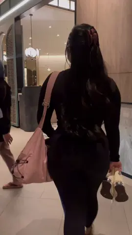 😜😍🍑🍑 #CapCut #babyferasti #gym #GymTok #fyppp #GymLife #gymrat #fypage #jj #templatecapcut #jj #fy #fypシ゚viral🖤tiktok #akunbaru #fyppppppppppppppppppppppp #pulen #velocity #cantik #bengkulu #leo 