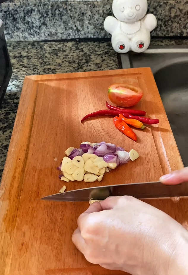 Ga usah ragu buat ganti Talenan lama kamu#talenan #talenankayu #talenankayumahoni#talenanestetik#talenanmultifungsi#talenanantijamur 