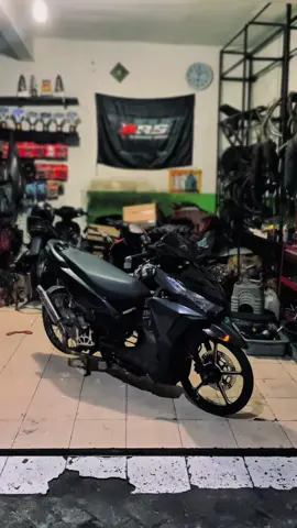 bengkel pasar🥵 #brsgaragekediri #varioledold #maticndugalkediri #kediri24jam #fyp #matic200cc #varioled 