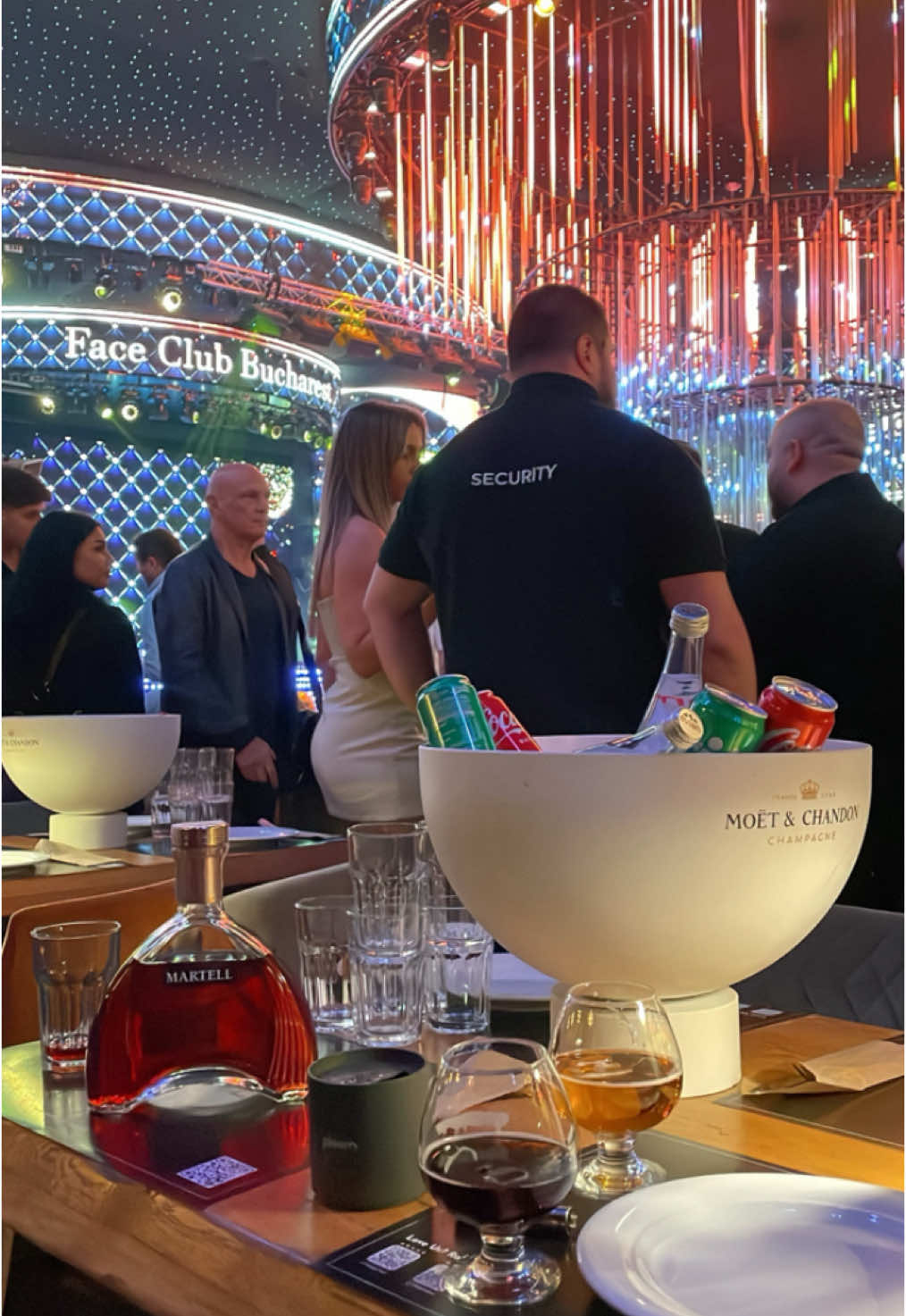 Sanj’s 33rd 🩷🤍❤️