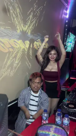rio kaol featuring dj @𝘿𝙅 𝘼𝙇𝙄𝙀𝙉𝘿𝙔𝘼 from syrabaya.. malam ini kita gas lagj bosque di grand mc baturaja #fyp #fyppppppppppppppppppppppp #palembang #palembangtiktok #palembangcity #fypp #palembangpride #fypシ #fyppp #palembangadj #djpalembang #fypシ゚viral #dj #fypシ゚vira #kaol #alien @Grand MC Baturaja 