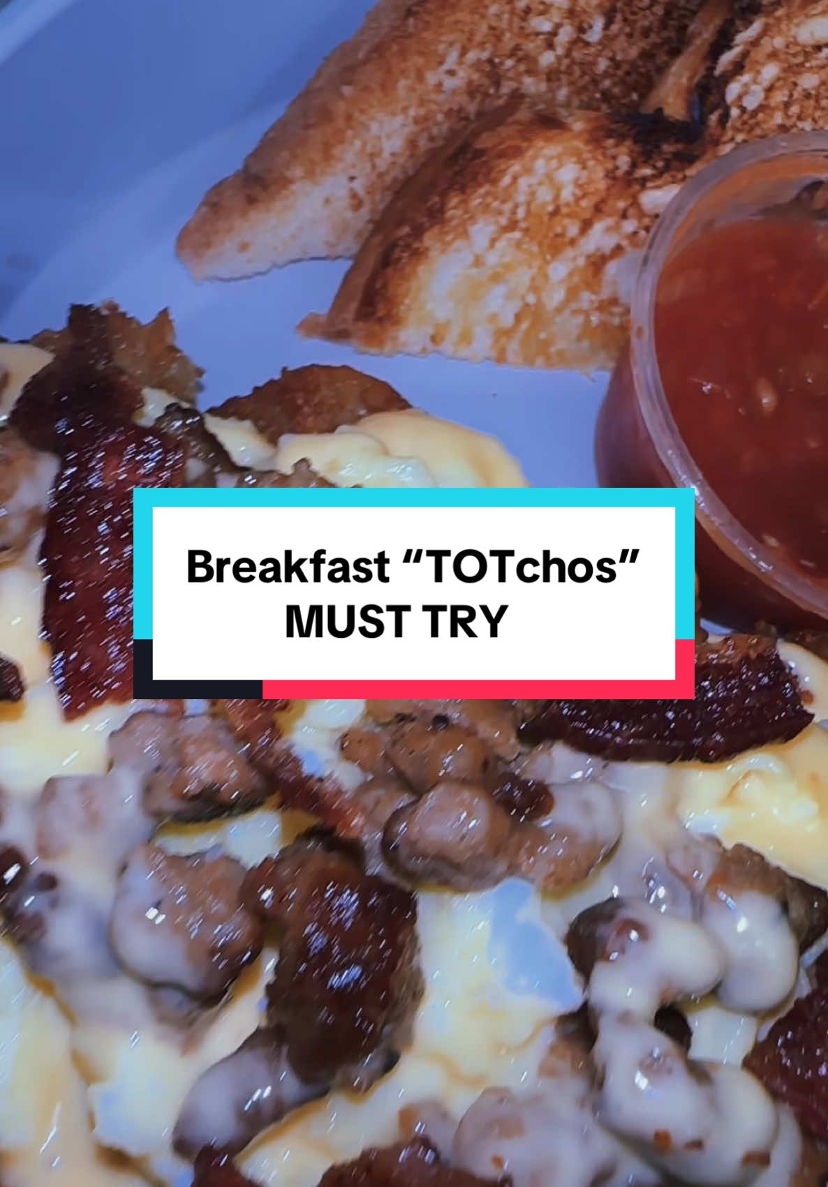 Must try! #breakfast #Foodie #Recipe #EasyRecipe #totchos #breakfastideas #meal #breakfastfood #FoodTok #fyp 