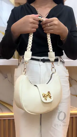 COQUETTE BAG‼️💗 #tasselempangwanita #taswanita #shoulderbagwanita #fyp #belilokal #wibgajian #tasmurahberkualitas 