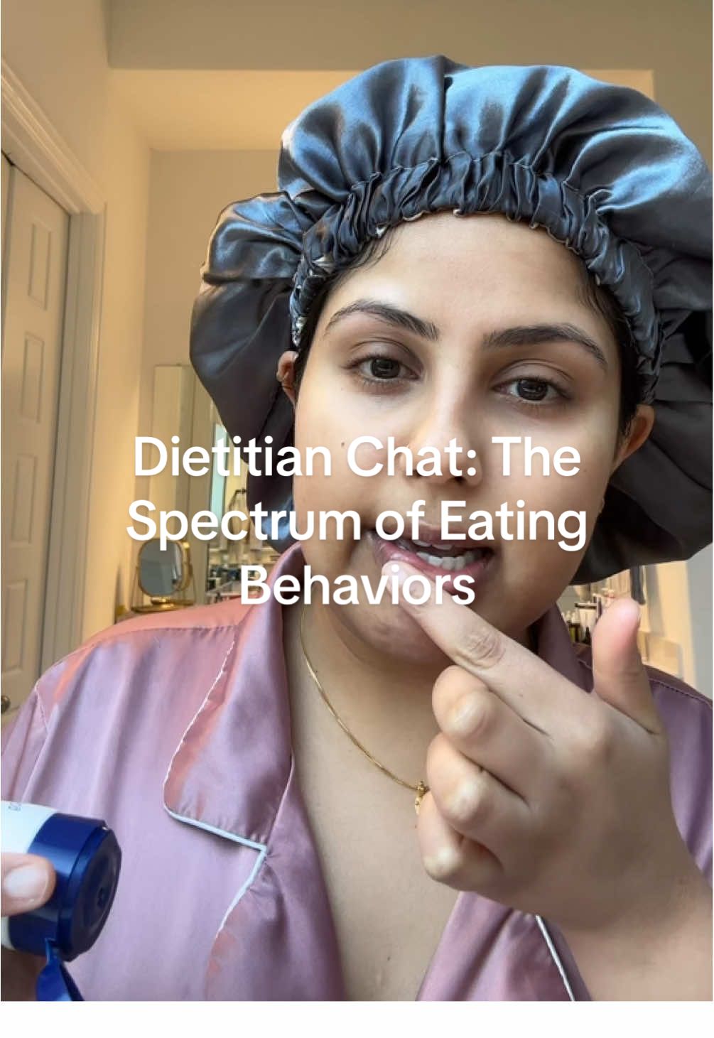 Not every eating issue is an eating disorder. Some are disordered patterns that still deserve attention!  There’s a whole spectrum between a healthy relationship with food and a clinical diagnosis. Did you know 75% of women report engaging in disordered eating behaviors? That’s a staggering number, especially since DE is the number one predictor of developing an eating disorder, which is one of the deadliest mental health conditions. Still, the health and fitness industry often glorifies those same behaviors through fad diets, food guilt, and the idea that you have to earn or burn your meals. And despite what society tends to show, DE and ED impact women of all races and ethnicities and men are also vulnerable to this too!! Skipping meals, obsessing over “clean” eating, fearing certain foods, or tying your worth to what you eat? That’s not just quirky, it’s a sign! It’s why I constantly emphasize healthy eating behaviors!  You don’t have to wait for it to get bad enough to get help. Please reach out to me if you’d like to work on building a better relationship with food and your body or if you need guidance on where to go!  #Dietitian #nutrition #nutritiontips #wellness #disorderedeating #edrecovery #NutritionExpert #healthcare #healthyeating #dietitiansoftiktok #dietitiantips #healthyliving #wellnessjourney #wellnesstok #momtok #womenshealth #EDAwareness #MentalHealth #MentalHealthAwareness #mentalhealthmatters #exercisetips #Fitness #dietculture #dietculturedropout #rd #registereddieitian 