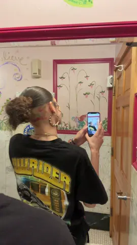 omg look at my undercut