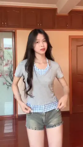 dance#flp #tiktokmyanmar #myanmartiktok🇲🇲🇲🇲 #mayhtetlu #OOTD #fitcheck 