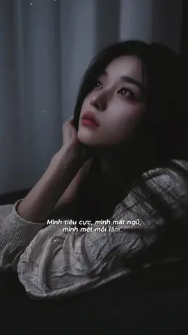 #CapCut : Mình tiêu cực , mình mệt mỏi...!! #haimy1404 #nhạcbuontamtrang💔 #amnhacvacamxuc💔 #xuhuong2025 #foryou 