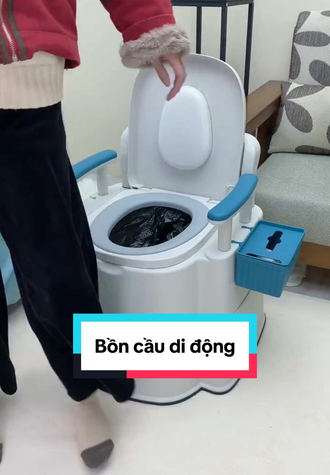 Chiếc bồn vệ sinh di động cực tiện lợi cho người già đây nha 😍 #boncaudidong #boncau #foryou #xuhuong #muataitiktokshop #LearnOnTikTok #dodungtienich #dodungtrongnha #tienichgiadinh 