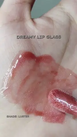 so obsessed with this perfect glittery gloss  #fyp #lipgloss #gliter #luckybeauty 