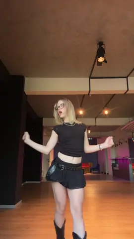 başka şarkı dinleyemiyorum:(