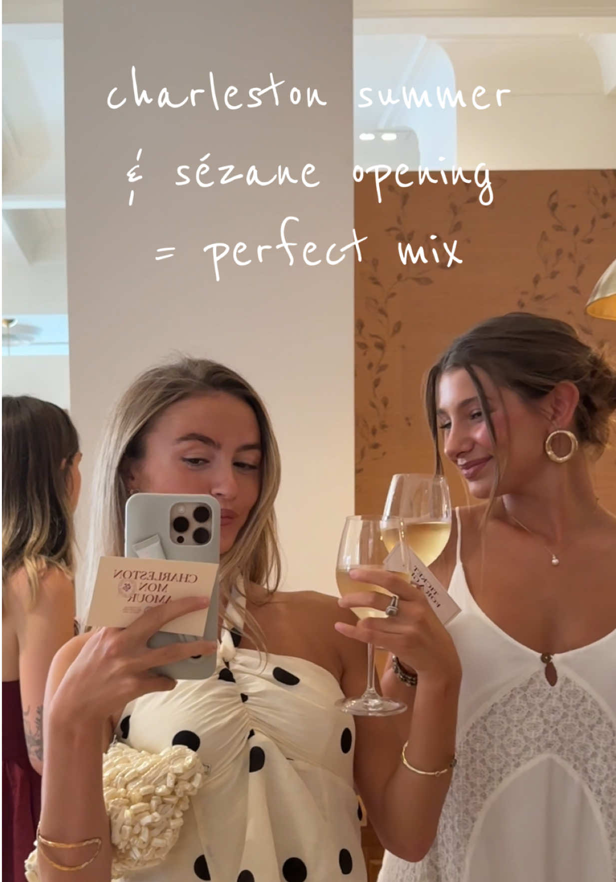 a perfect evening with @Sézane & @anna elise 🤍🤍🤍🤍🤍 #sézane #opening #fashiontiktok #fy 
