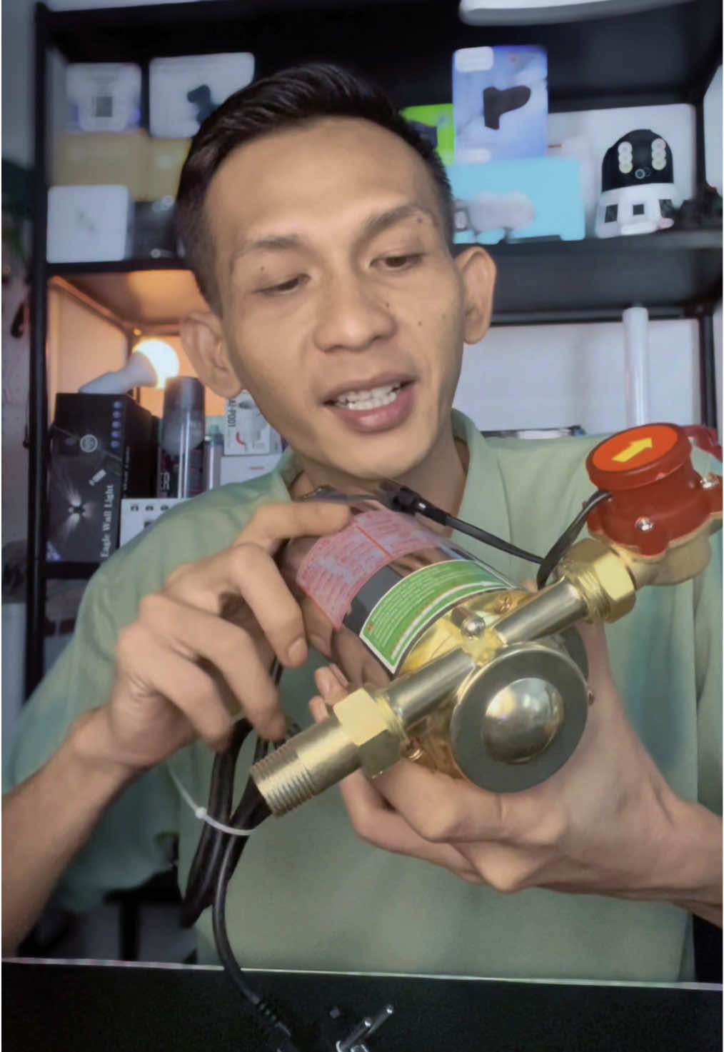Pompa Pendorong Air Untuk Shower atau Keran Air  