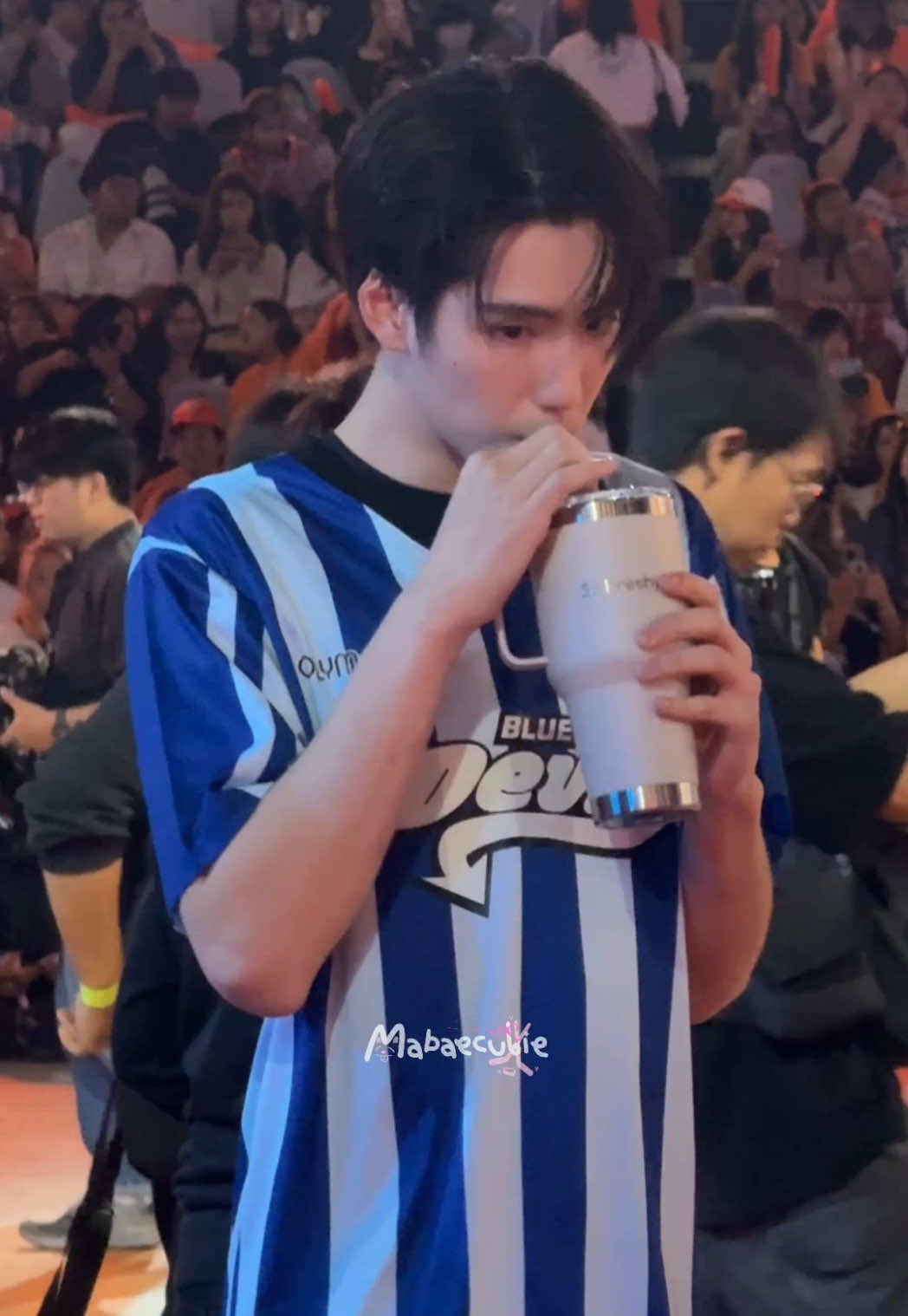 ภูภูแวะเติมพลัง ซับเหงื่อต่ะ ✌🏻 @phutatchai  #PHUTATCHAI  #OLYMPOPDAY  #BUSbecauseofyouishine  #fyp 