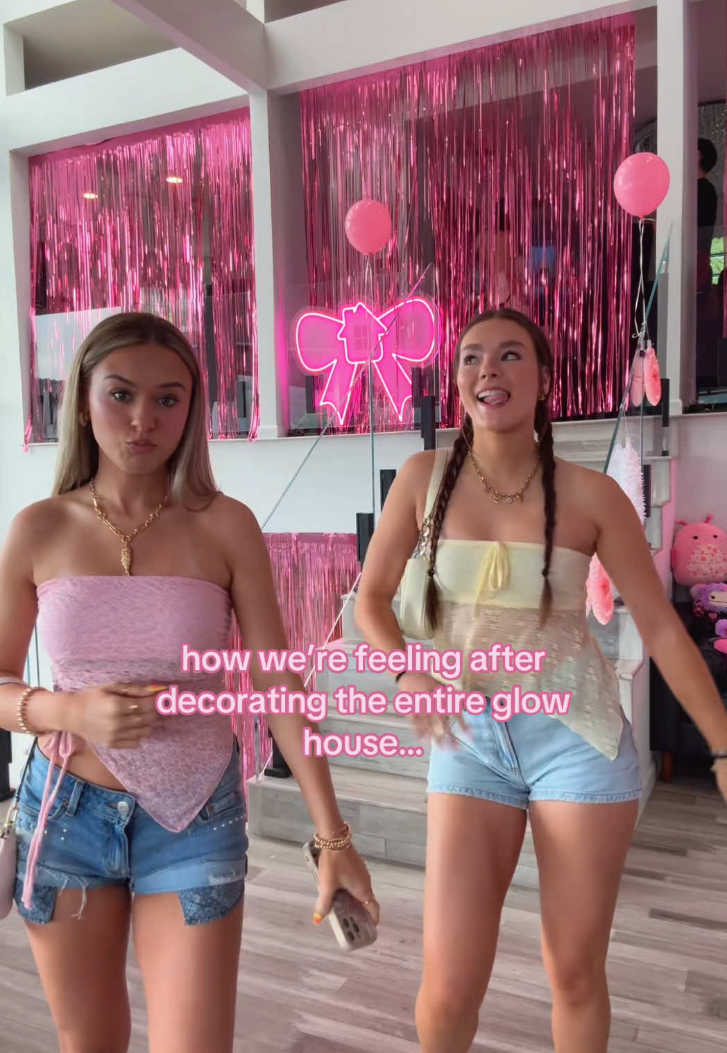 putting that work in with @gianna #glowhouse #dance #trending #viral #dontletthisflop #fyp #famous #blowthisup 