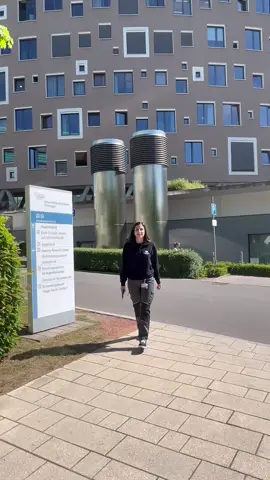 Jetzt bewerben – bevor’s bei jemand anderem funkt! 😉 Wir suchen**Elektriker/-in für Energie- und Gebäudetechnik** für unser Technisches Betriebsamt. 🔧💡 🗓️ Start: Nächstmöglich 🕒 Umfang: Vollzeit | 100 % | Unbefristet 😎 Unkompliziert bewerben – einfach per WhatsApp: https://jobs.medizin.uni-tuebingen.de/Job/6072/Elektriker--in-Energie--und-Gebaeudetechnik