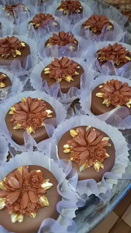 #الشعب_الصيني_ماله_حل😂😂 #حلويات_جزائرية #fyp #🇩🇿🇩🇿 #2025 #شوكولا #صابلي